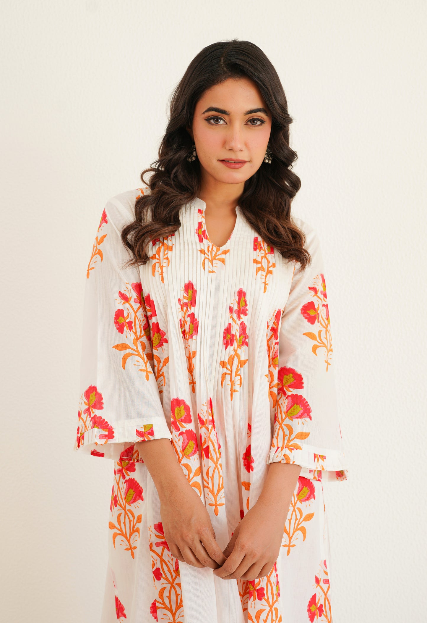 White floral Printed Kurta with Bottom