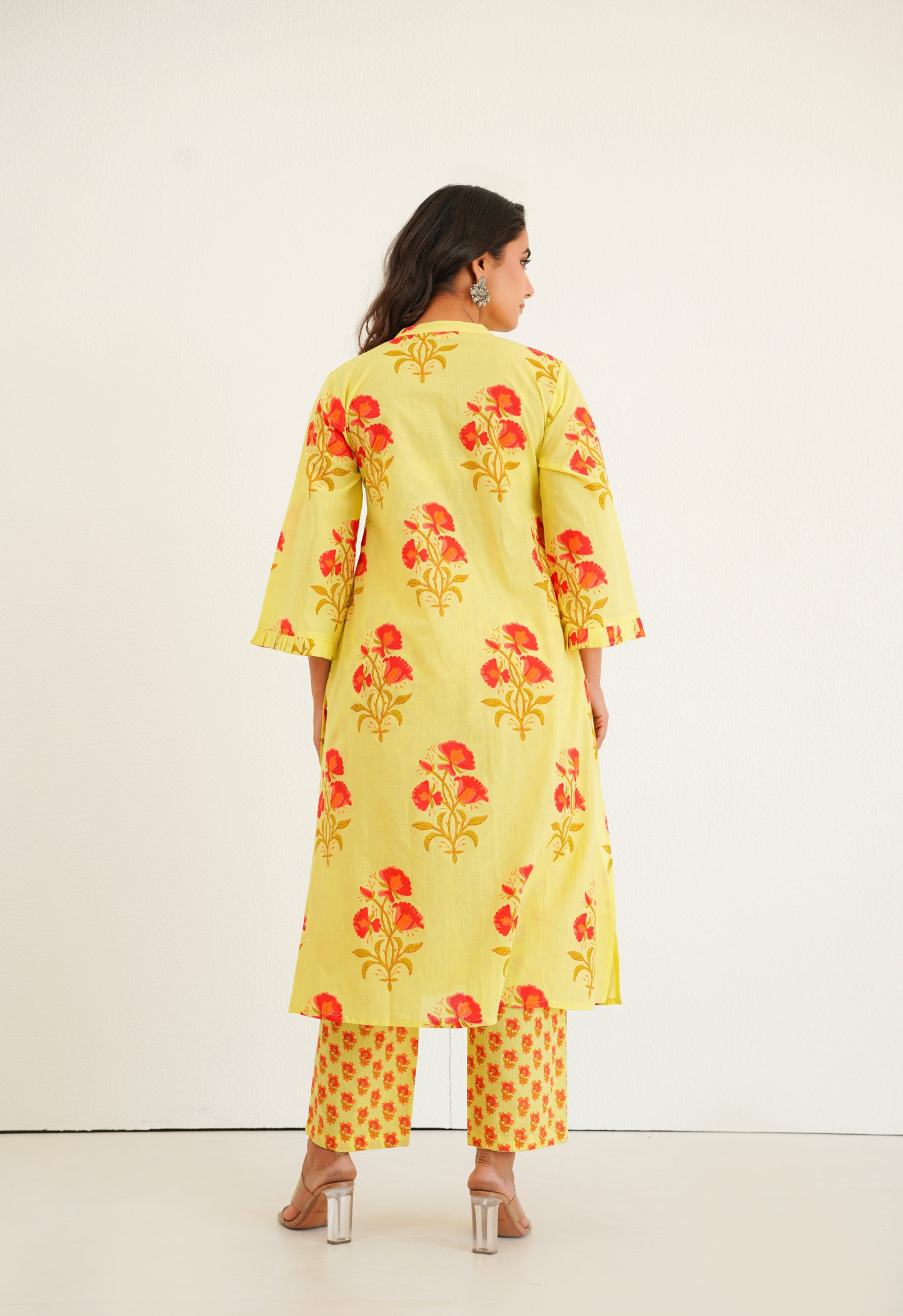 Yellow floral Printed Kurta with Bottom