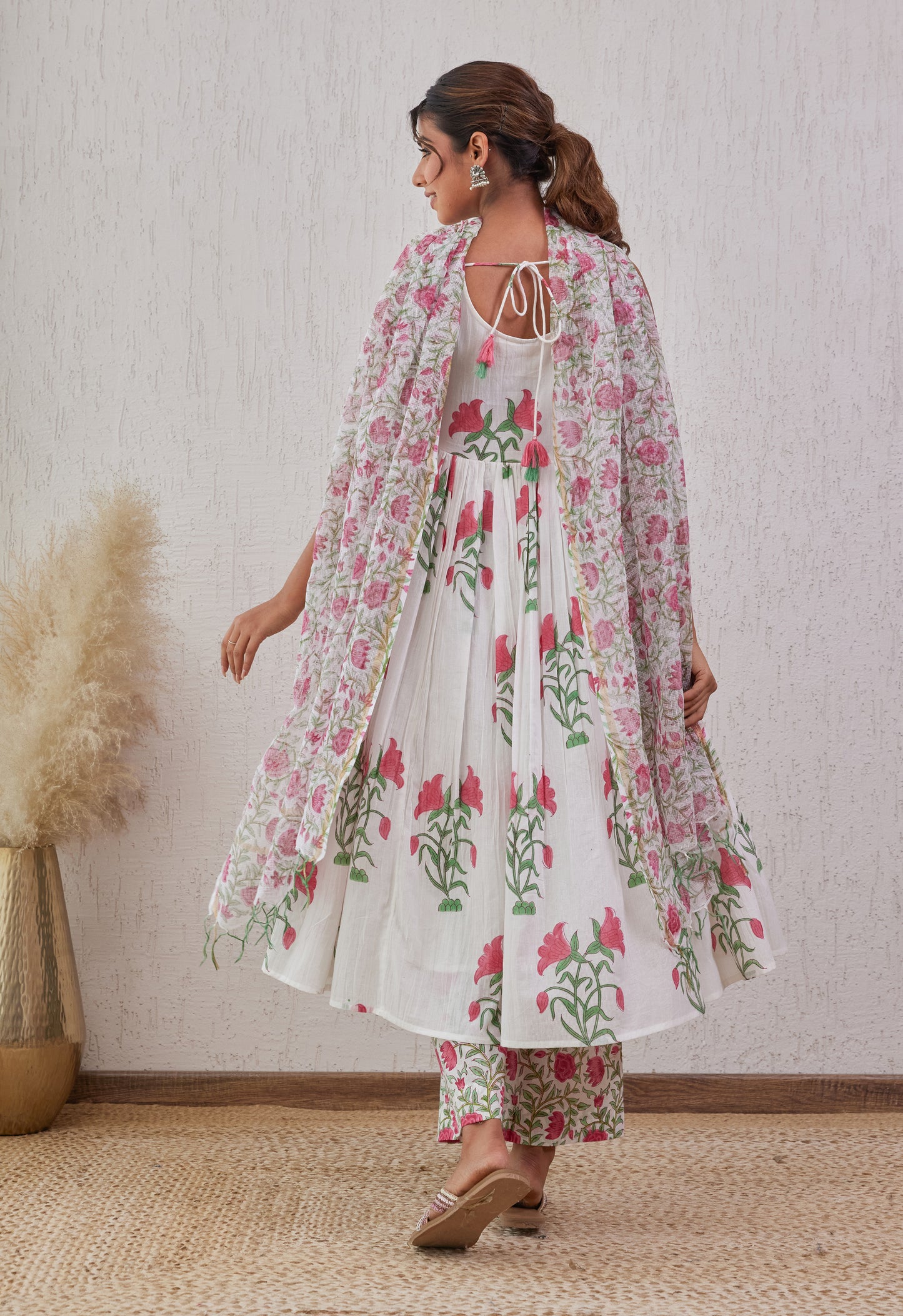 WHITE FLORAL PRINTED KURTA SET WITH DUPATTA