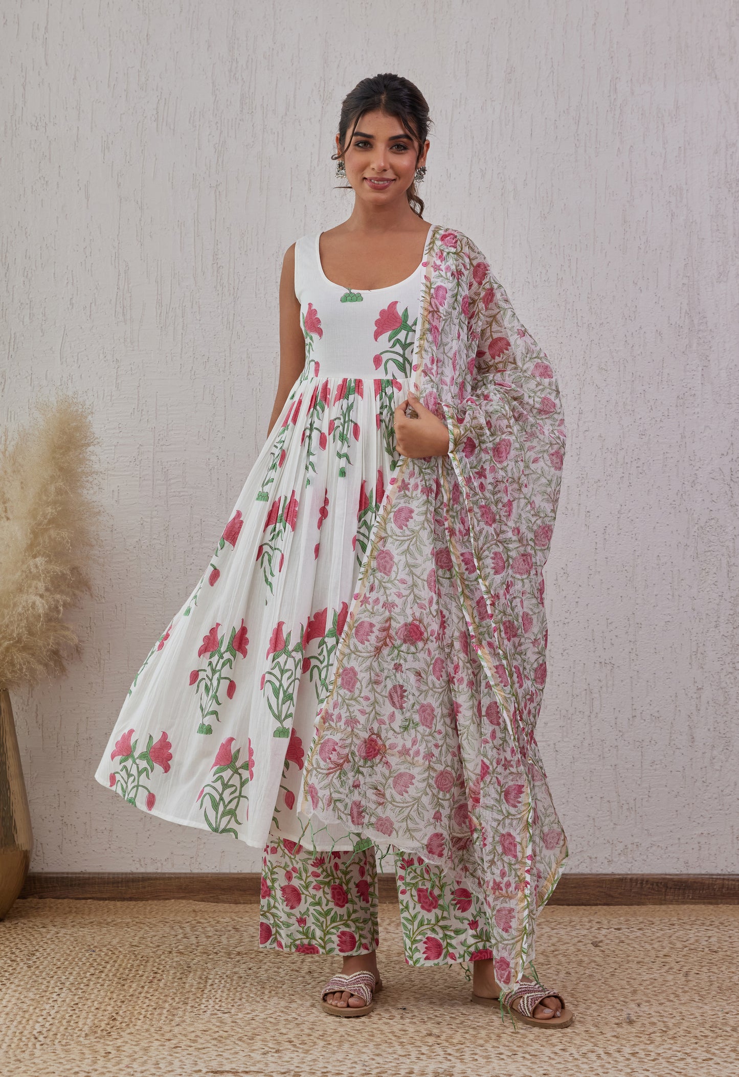 WHITE FLORAL PRINTED KURTA SET WITH DUPATTA