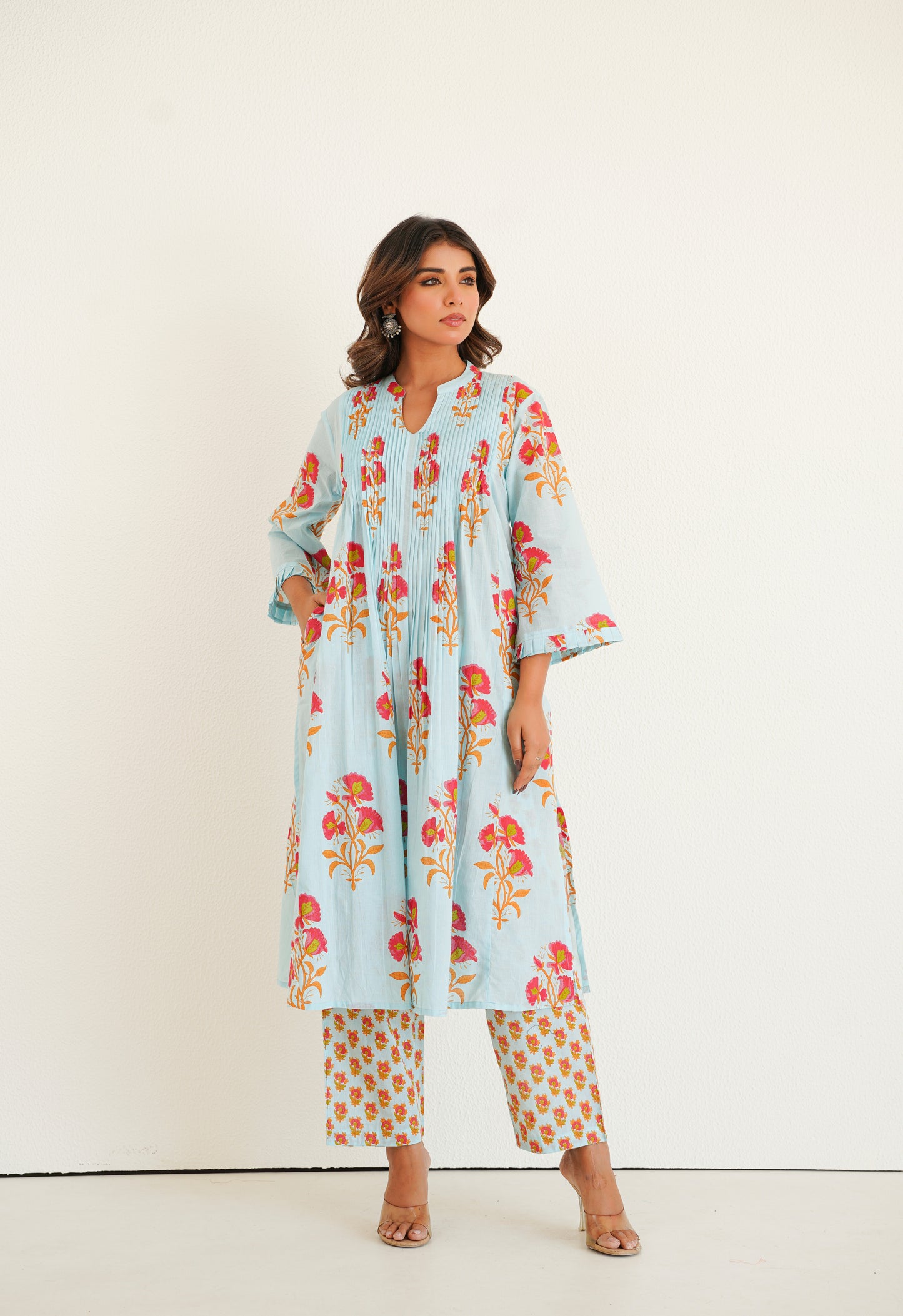 Blue floral Printed Kurta with Bottom