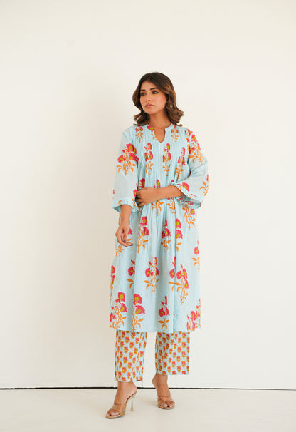 Blue floral Printed Kurta with Bottom