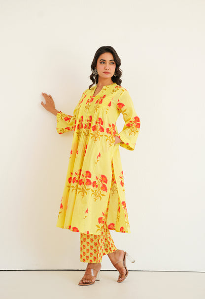 Yellow floral Printed Kurta with Bottom