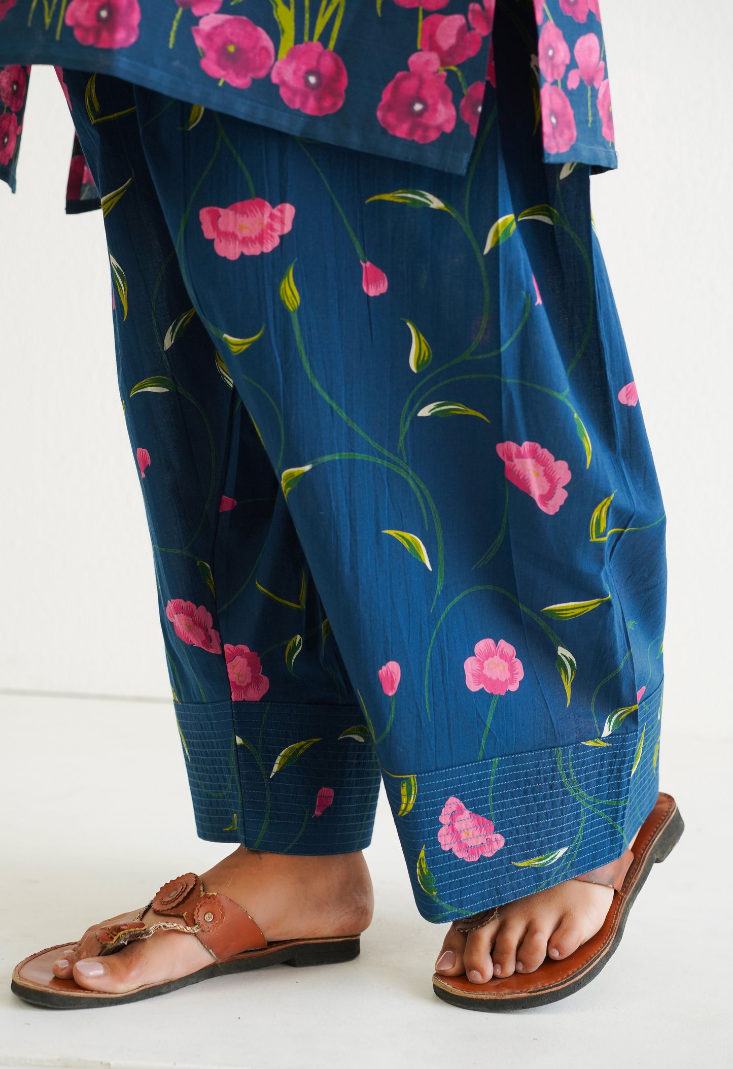 BLUE FLORAL PRINTED CO-ORD SET WITH FARSI SALWAR PANTS
