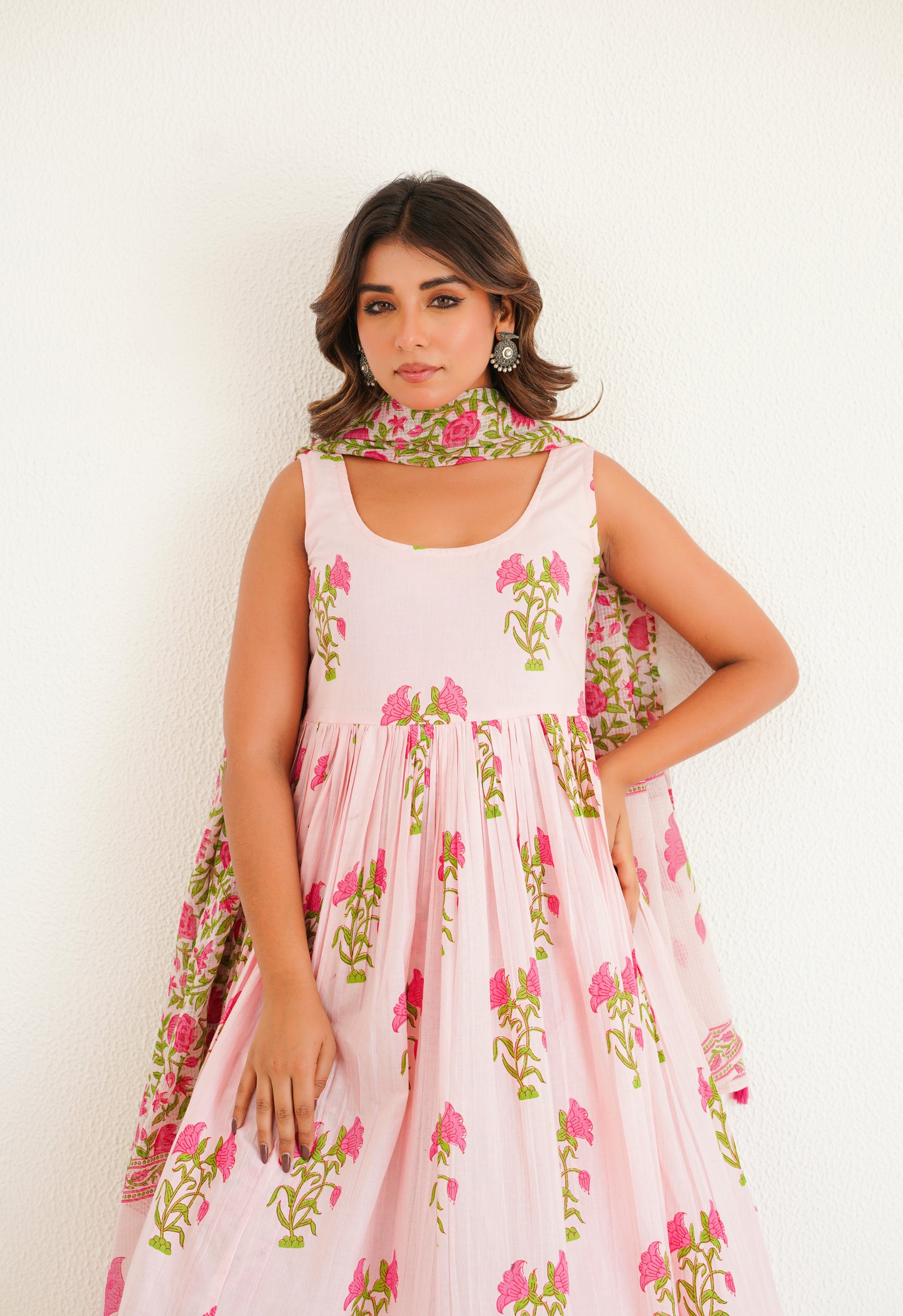 PINK FLORAL PRINTED KURTA SET WITH DUPATTA